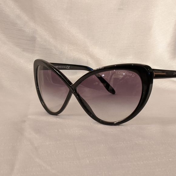 Tom Ford cat eye Sunglasses main image 15